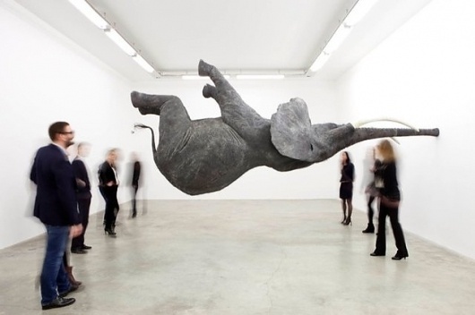 Fancy #acrobat #sculpture #elephant