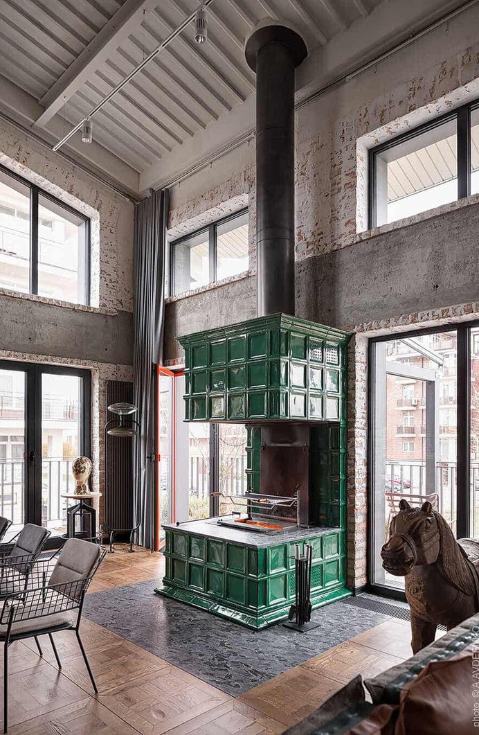 HayLoft, Kiev / Loft Buro