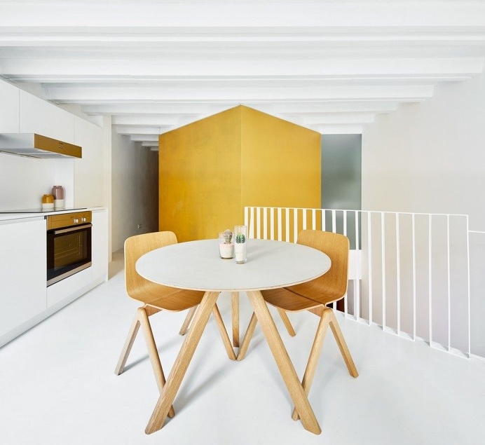 Barcelona Duplex by Raul Sanchez Architects 7