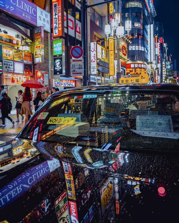 #streets_vision: Vibrant Street Photography by Jimmy Chan