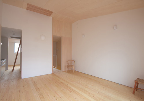 House 01 in Gifu by Tadashi Nishimura Architects #interior #house #japanese #home #minimal #minimalist