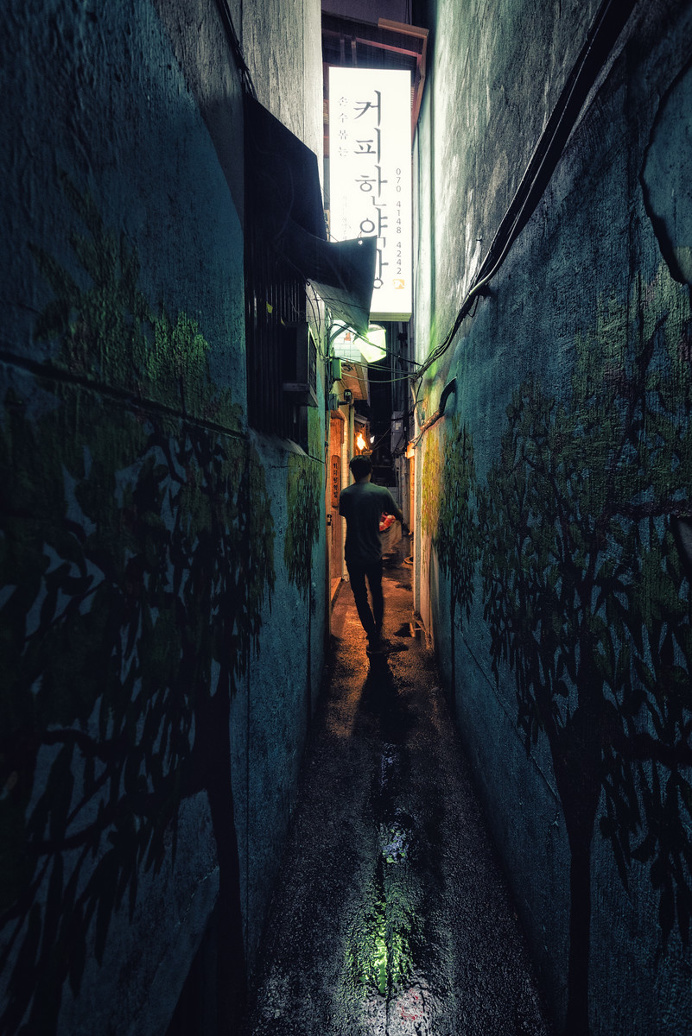 alleyway