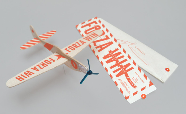 Forza Win | Arch MC #packaging #air #print #wing #screen #plane #glider #toy