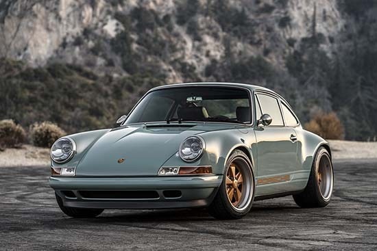 Meet the new Porsche 911 'Mountain View' by Singer Vehicle Design #singervehicledesign #porsche #porsche911 #themountainviewcar #handcr