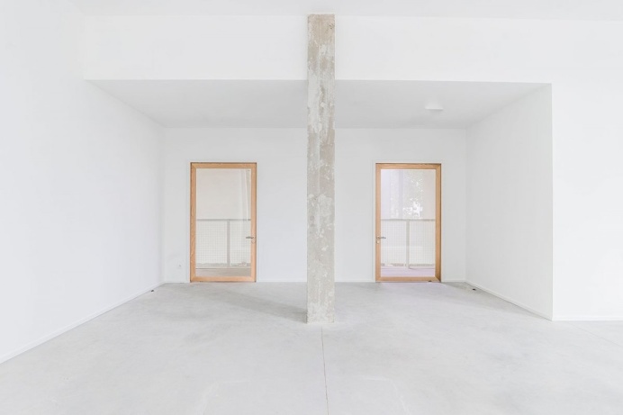 Concrete column. Charles Malis by MAMOUT architectes, LD2 and Stéphanie Willocx Architecte. © Studio Fiftyfifty. #concrete #column