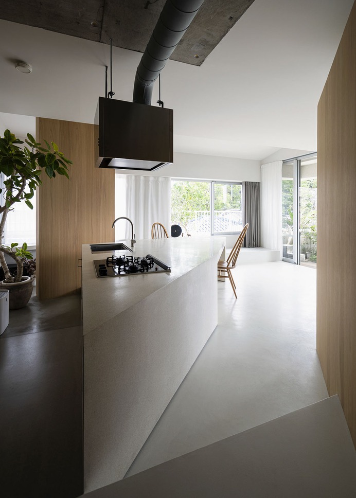 Room 403 by Kiri Architects