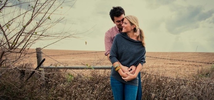 Creative Photoshoot Ideas For Couples