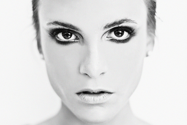 photo #ink #white #girl #pretty #black #and