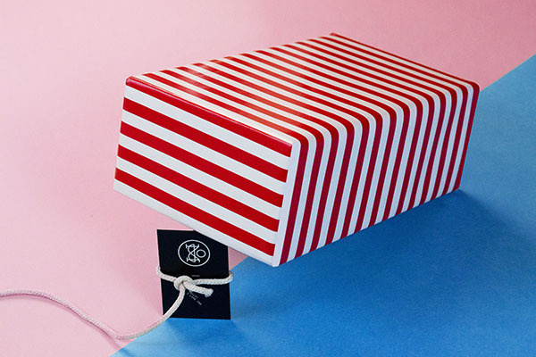 How to use a business card 2 on Behance #photoshooting #business #card #stripes #color #trend #photography #fashion #still #life