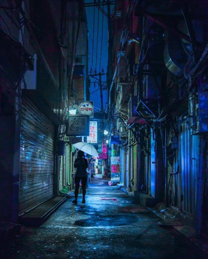 Cyberpunk Asia: Moody Street Photography by Adalberto Correale