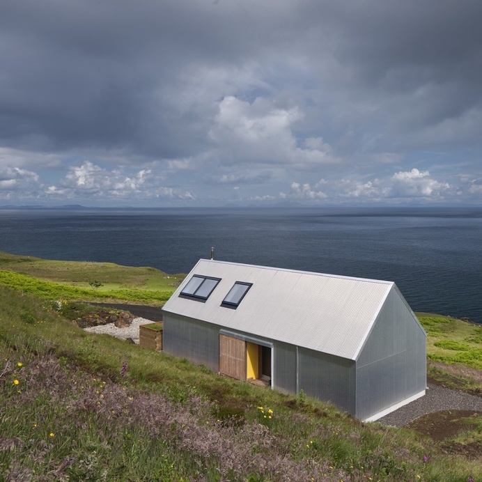 Tinhouse – Rural House on the Isle of Skye / Scotland