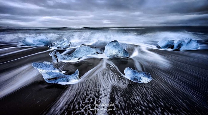 Breathtaking Nature Landscapes of Iceland by Jesús M. García