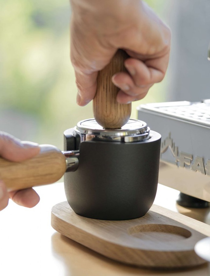 Minimal and beautiful Espresso machine design - Masterpicks - Design Inspiration