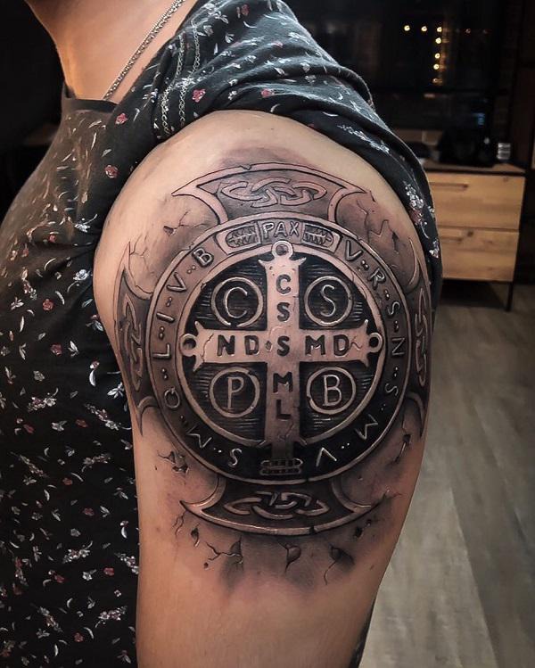 #Masculine Pauldron #Tattoo for #men  #shouldertattoo 