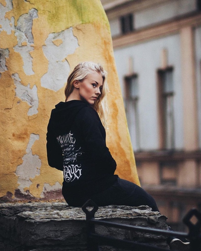Gorgeous Street Portrait Photography by Martin Nikolajev