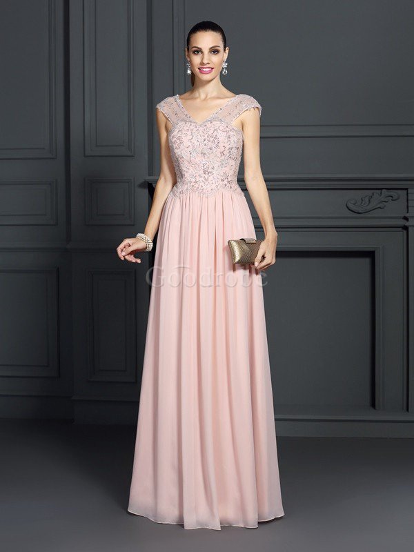 Robe de bal longue en chiffon decoration en fleur grandes bretelles de princesse