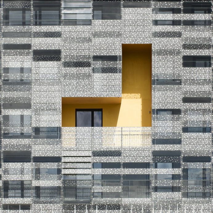Apartment Blocks in Nanterre / X-TU