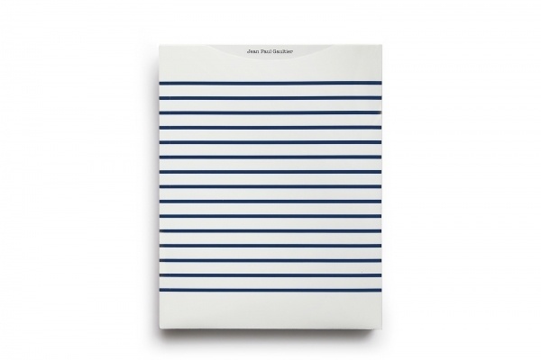 RÃ©sultats Google Recherche d'images correspondant Ã http://resultats.infopresse.com/prixgrafika/2012/Prix/9328_Paprika/lg/9328_Paprika_JPG_02.jpg #print #book #cover #paprika #jean #gaultier #paul