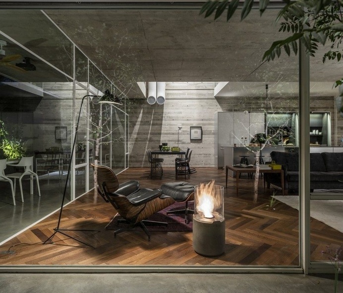 Suspended Patio House by 3322 Studio 10