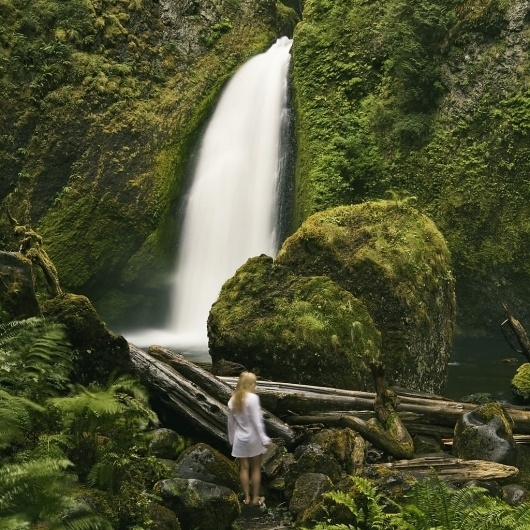 La Lettre de la Photographie #self #photography #waterfall #portrait