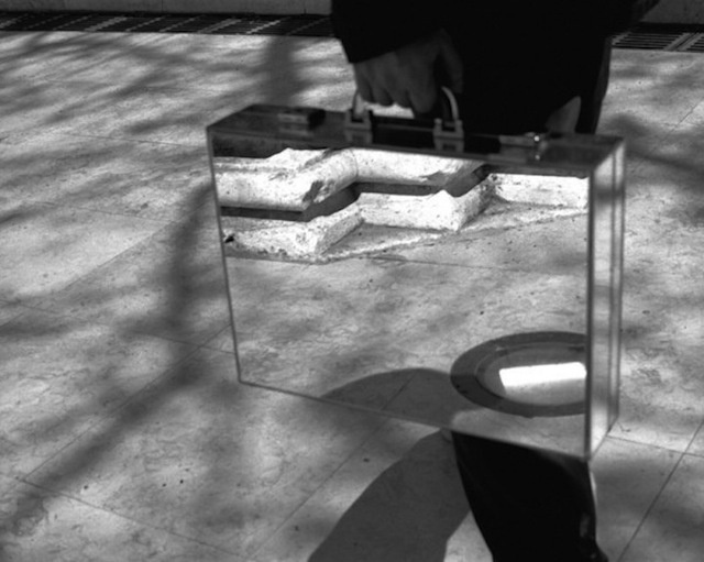 RuiCalcadaBastos7 #mirror #suitcase