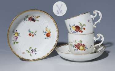 Pair Of Baroque Cups, Saucers. MEISSEN, around 1760, #Sets #Teasets #Porcelainsets #Antiqueplates #Plates #Wallplates #Figures #Porcelainfigurines #porcelain