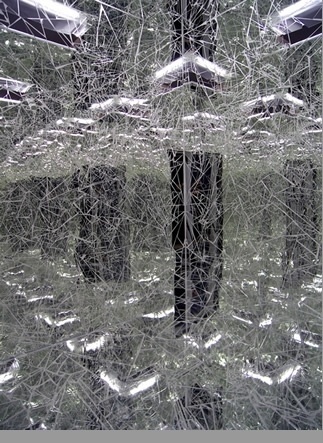 tumblr_m1cutwCyyM1qavyw4o3_400.jpg (imagen JPEG, 323 × 443 píxeles) #space #art #installation