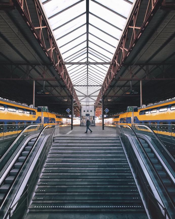 Minimalist Architectural and Urban iPhoneography by Andy Hendrata