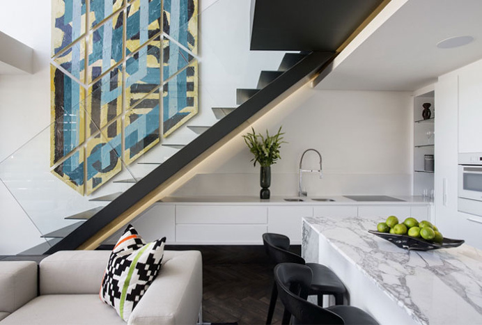 Trendy Apartment Decor with Geometric and Graphic Elements - #decor, #interior, #stairs,
