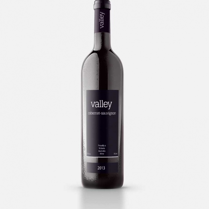 Valley Wines Bottle Label Design