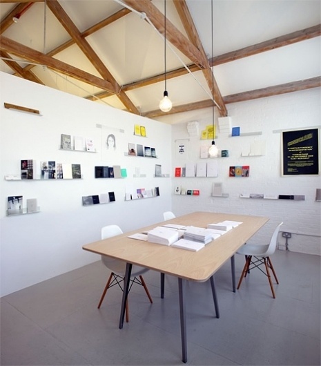 convoy #interior #charlesray #chair #office #design #suspension #showroom #table #eames