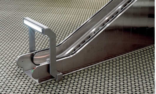 Matthias Hoch #escalator #sparse