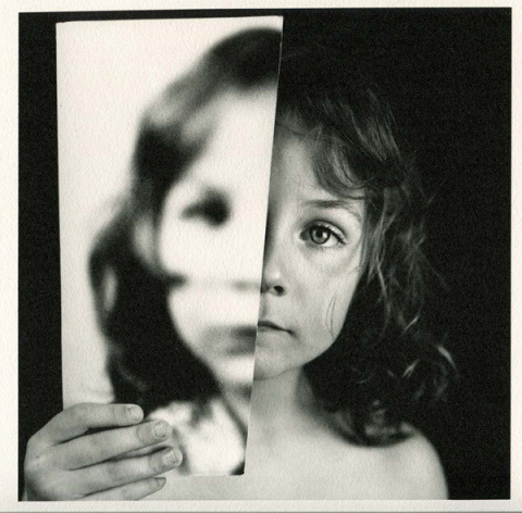 'Douce Amère' by Sylvain Granjon | PICDIT #photography #white #photo #black