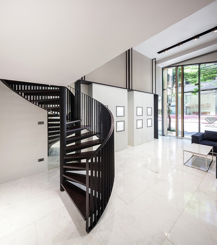 SIRI House by IDIN Architects / Thailand