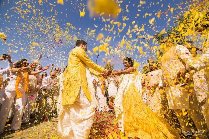 holi inspire pre wedding shoot ideas