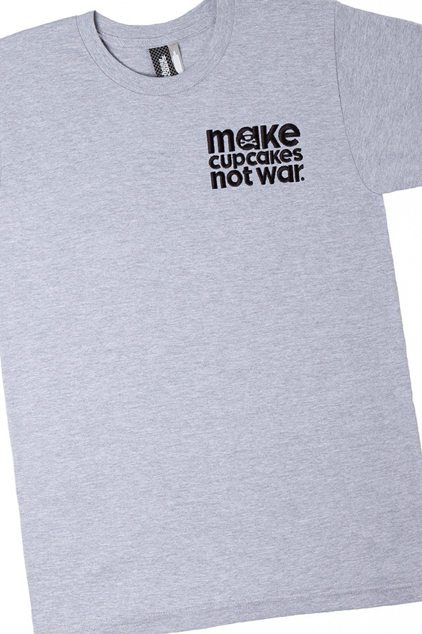 Jonny Cupcakes - T-shirt Design #photography #design #graphic #tshirts