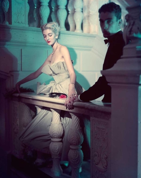 Norman Parkinson - Carmen Dell 'Orefice - Photos - Photohab - Photographer's Portfolios #fashion #photography #inspiration