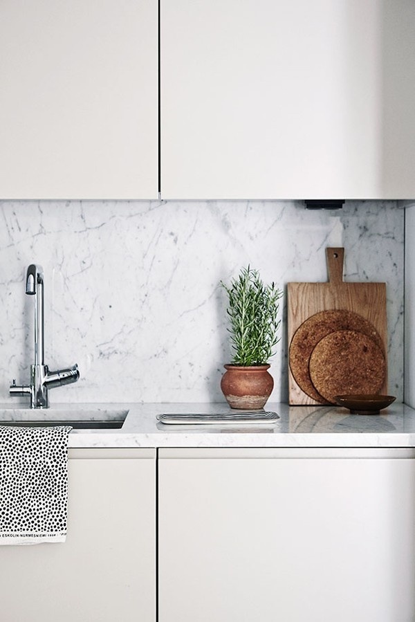 Joanna Laajisto lives here! emmas designblogg #interior #design #decor #kitchen #marble #deco #decoration