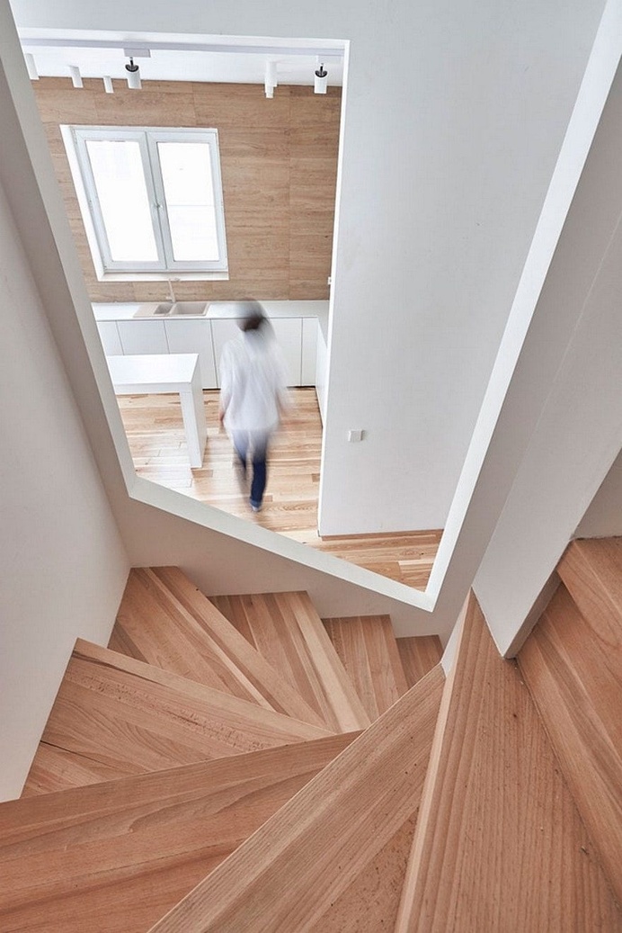 Moscow Family House by Ruetemple 5