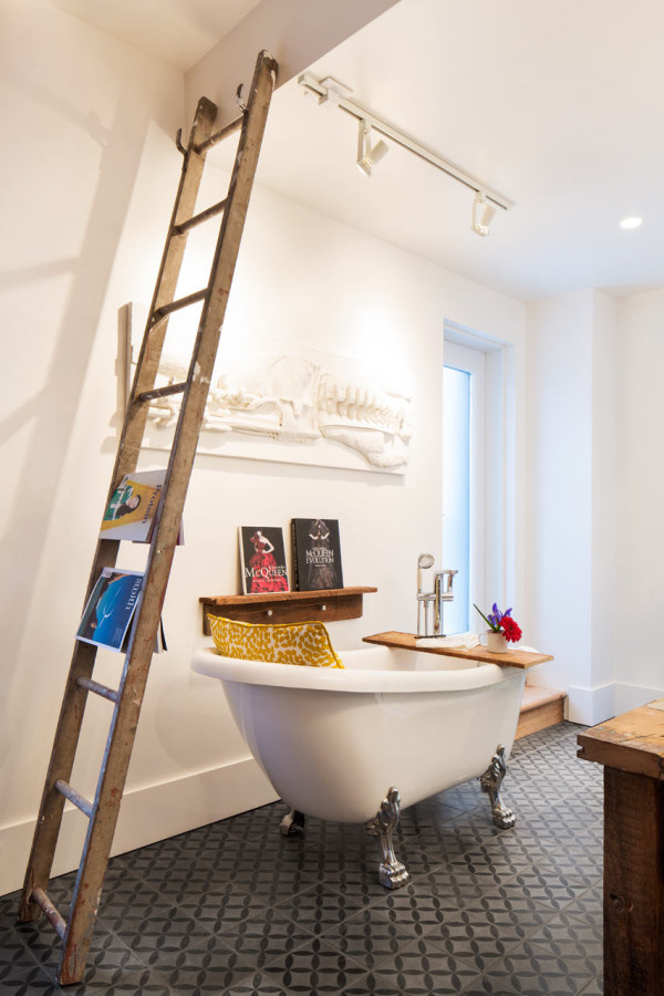 HISTORICAL ROW HOUSE GETS A WHIMSICAL, INDUSTRIAL RENOVATION