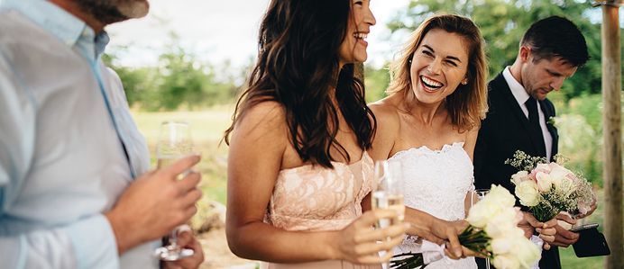 We’ve updated our thorough guide with the best maid of honor speech examples so you could put together the most memorable MOH speech or toast ever!