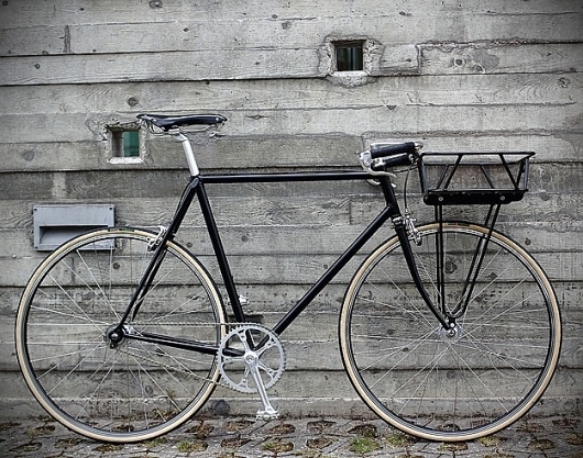 Urban Cycles Black Porteur #bike
