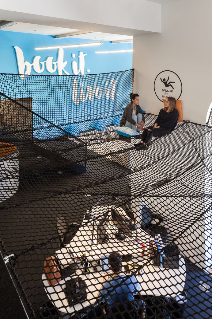 Uniplaces Headquarters in Lisbon by Paralelo Zero