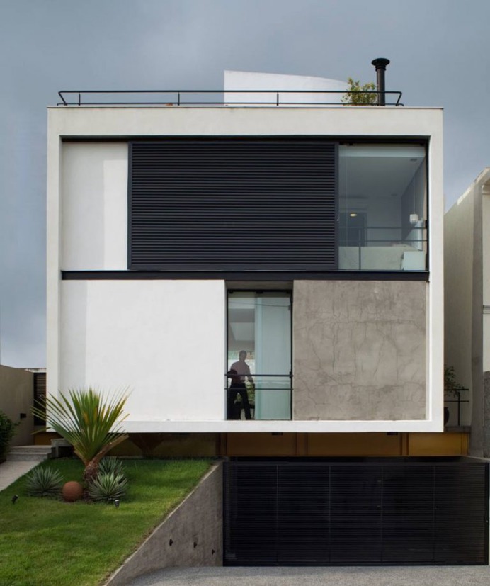 Flavio Castro: Mirante Do Horto House