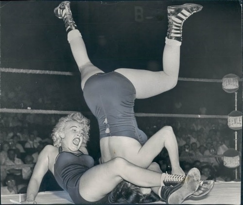 Castle Grayskull, I think thats Mae Young. #girl #photo #catch #vintage #fight