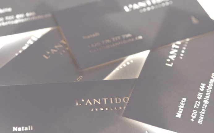 L'Antidote jewelry branding - Mindsparkle Mag Mikina Dimunova created a sleek and elegant branding for "L'ANTIDOTE JEWELLERY" based in Prague. #packaging #identity #branding #design #color #photography #graphic #design #gallery #blog #project #mindsparkle #mag #beautiful #portfolio #designer