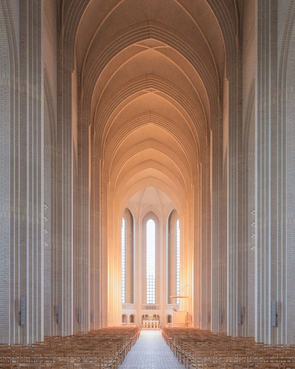 Photography by Ludwig Favre (7)