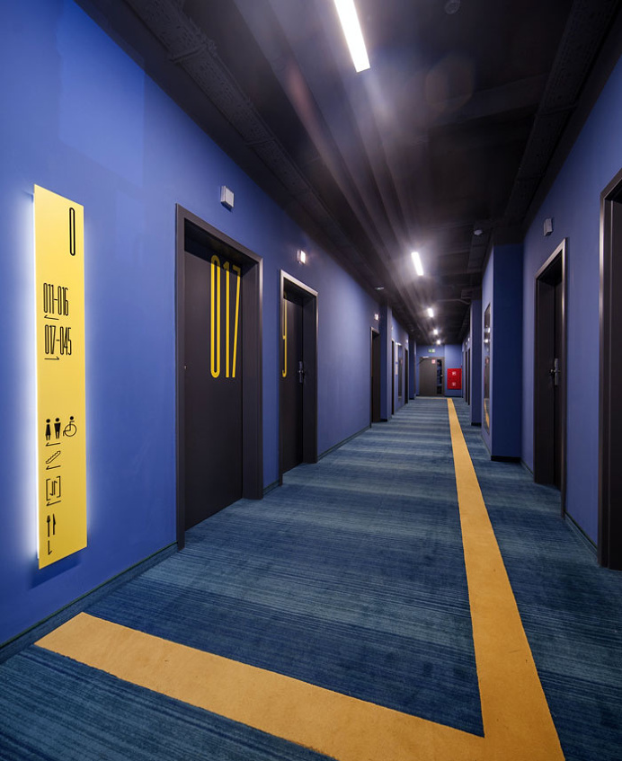 Modern Hotel With Industrial Background - #decor, #interior, #homedecor,