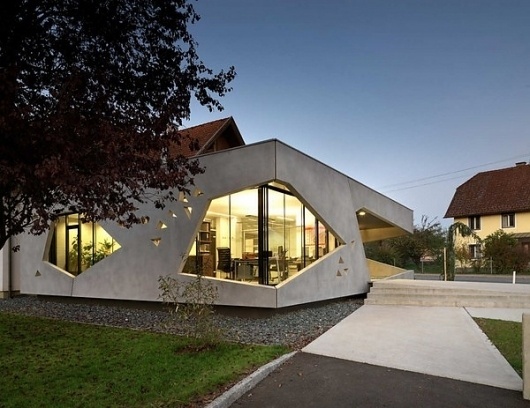 Unusual Home Addition: Bau Sallinger Office in Austria #residential #office #architecture #light