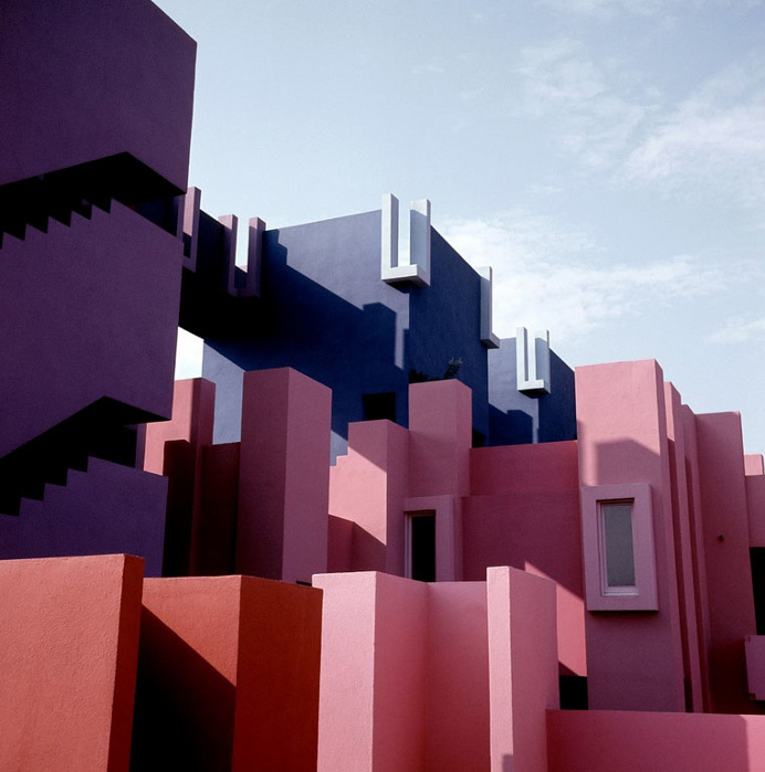 La Muralla Roja Architecture by Ricardo Bofill